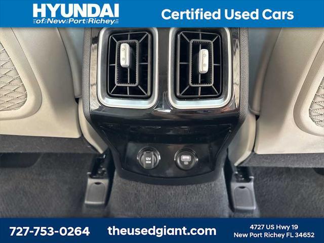 used 2023 Kia Sorento car, priced at $30,034