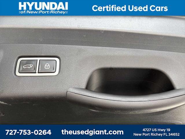 used 2023 Kia Sorento car, priced at $30,034