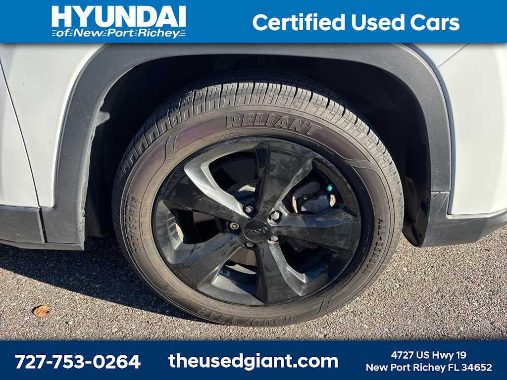 used 2020 Jeep Cherokee car, priced at $14,999