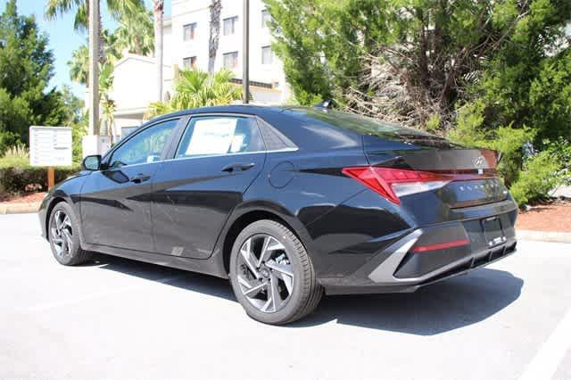 new 2025 Hyundai Elantra car, priced at $27,690