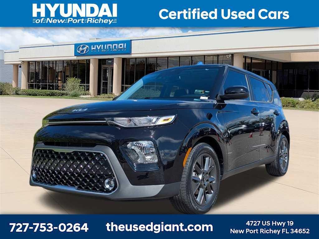 used 2022 Kia Soul car, priced at $15,758