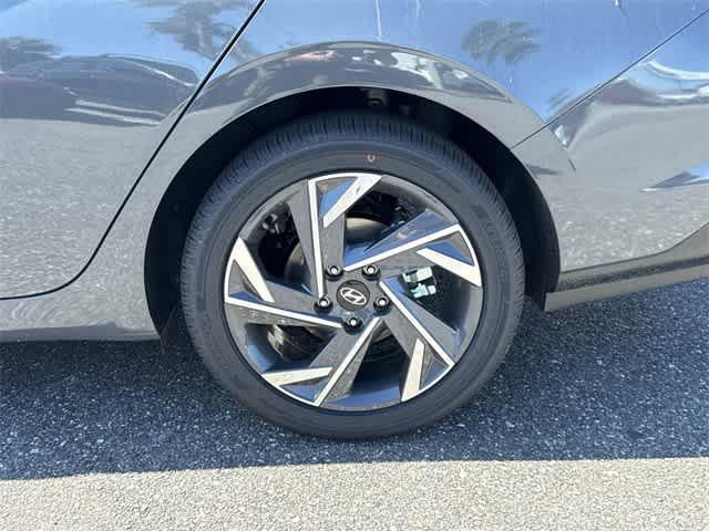 new 2025 Hyundai Elantra car, priced at $27,748