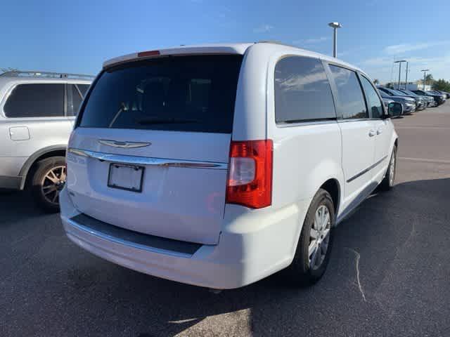 used 2014 Chrysler Town & Country car, priced at $9,537