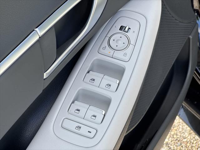 new 2025 Hyundai Sonata Hybrid car, priced at $32,291