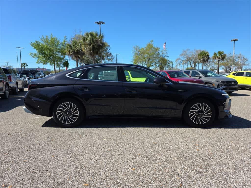 new 2025 Hyundai Sonata Hybrid car, priced at $29,290