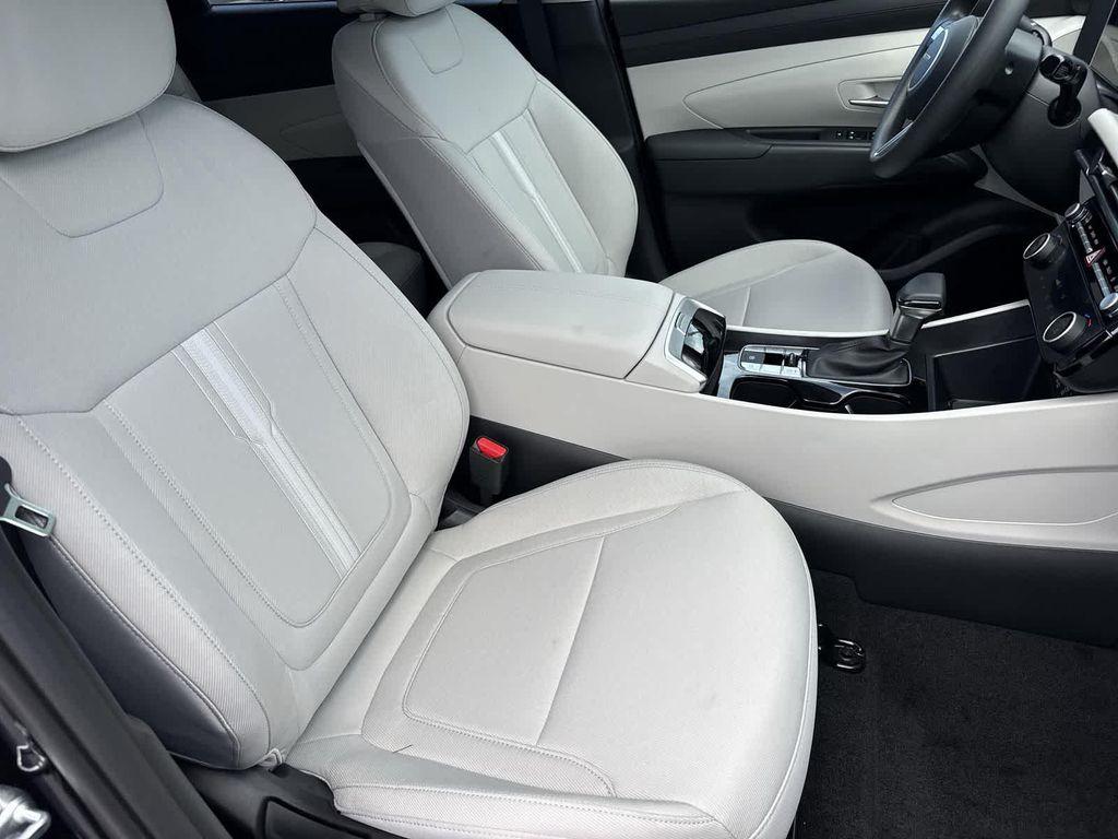 new 2025 Hyundai Tucson car, priced at $31,875