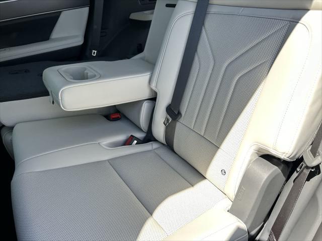 new 2025 Hyundai Santa Fe car, priced at $41,164