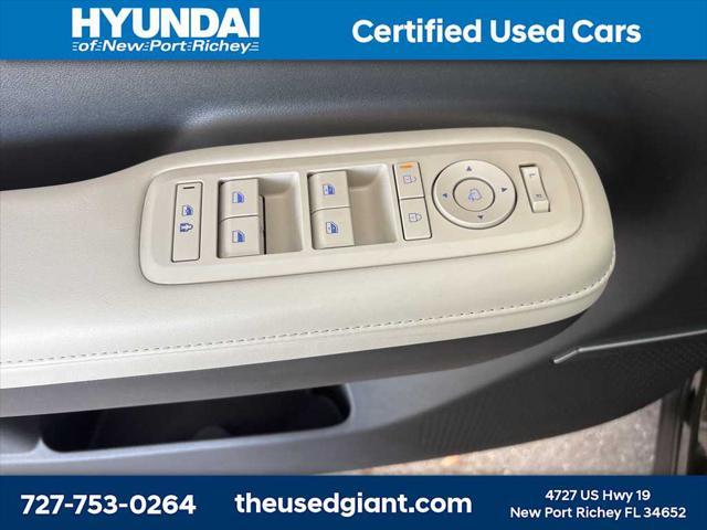 used 2024 Hyundai Santa Fe car, priced at $34,998