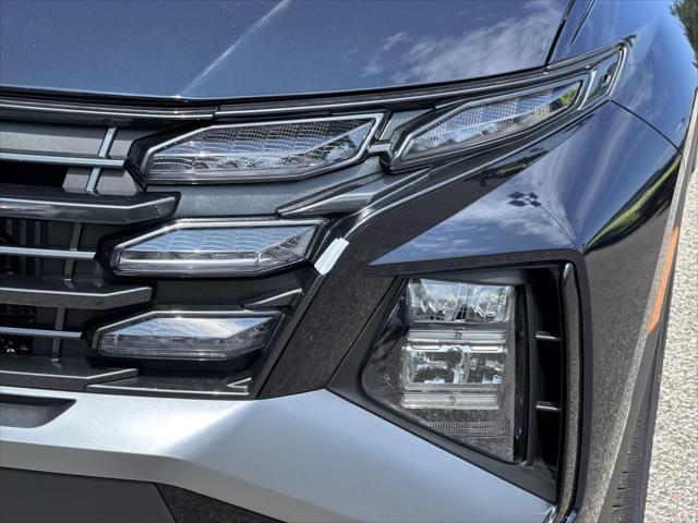 new 2025 Hyundai TUCSON Hybrid car, priced at $37,557