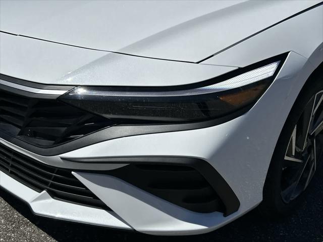 new 2025 Hyundai Elantra car, priced at $24,646