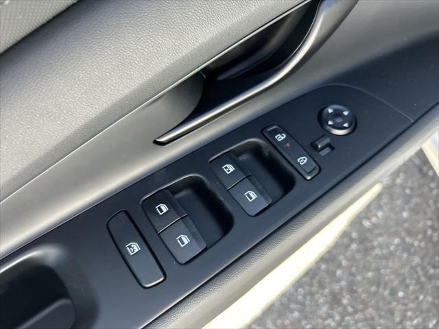 new 2025 Hyundai Elantra car, priced at $24,646