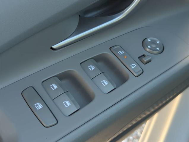 new 2025 Hyundai Elantra car, priced at $27,320