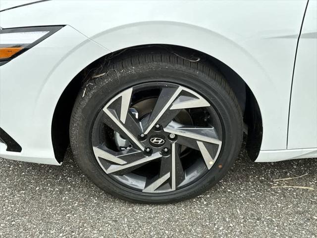new 2025 Hyundai Elantra car, priced at $27,320