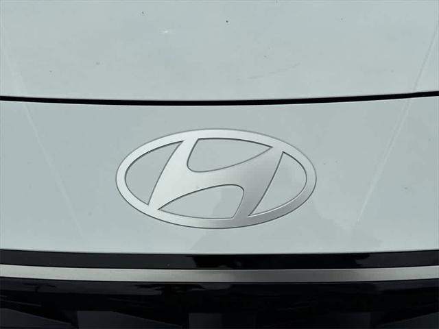 new 2025 Hyundai Elantra car, priced at $27,320