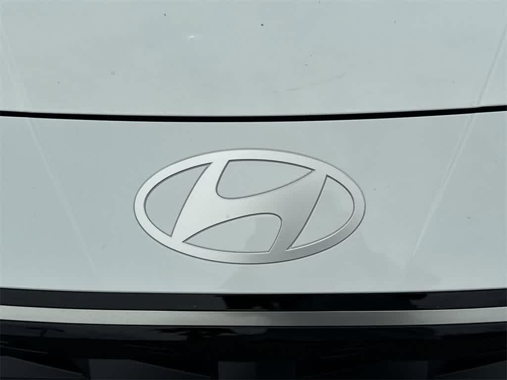new 2025 Hyundai Elantra car, priced at $26,319