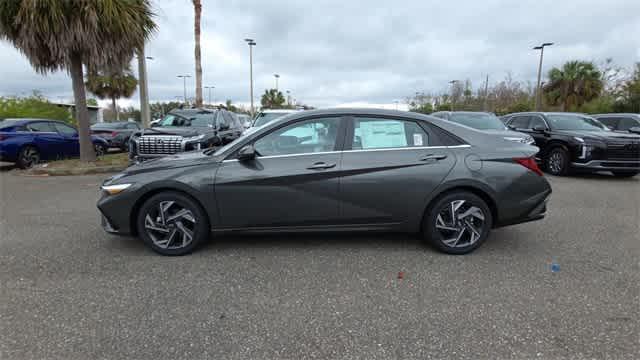 new 2025 Hyundai Elantra car, priced at $26,657