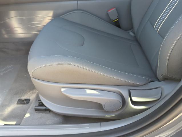 new 2025 Hyundai Elantra car, priced at $26,658