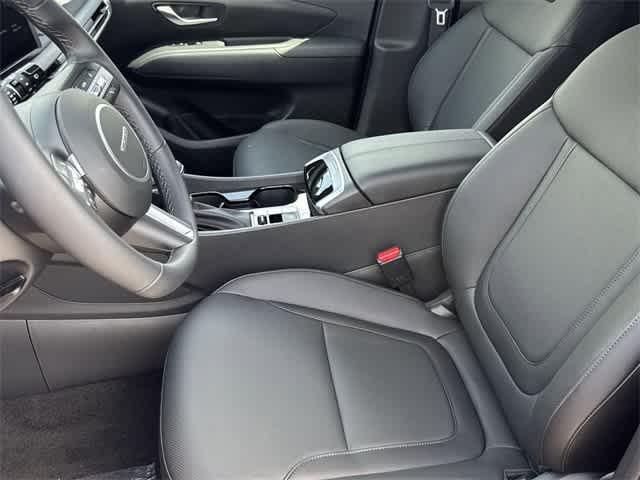 new 2025 Hyundai Tucson car, priced at $34,195