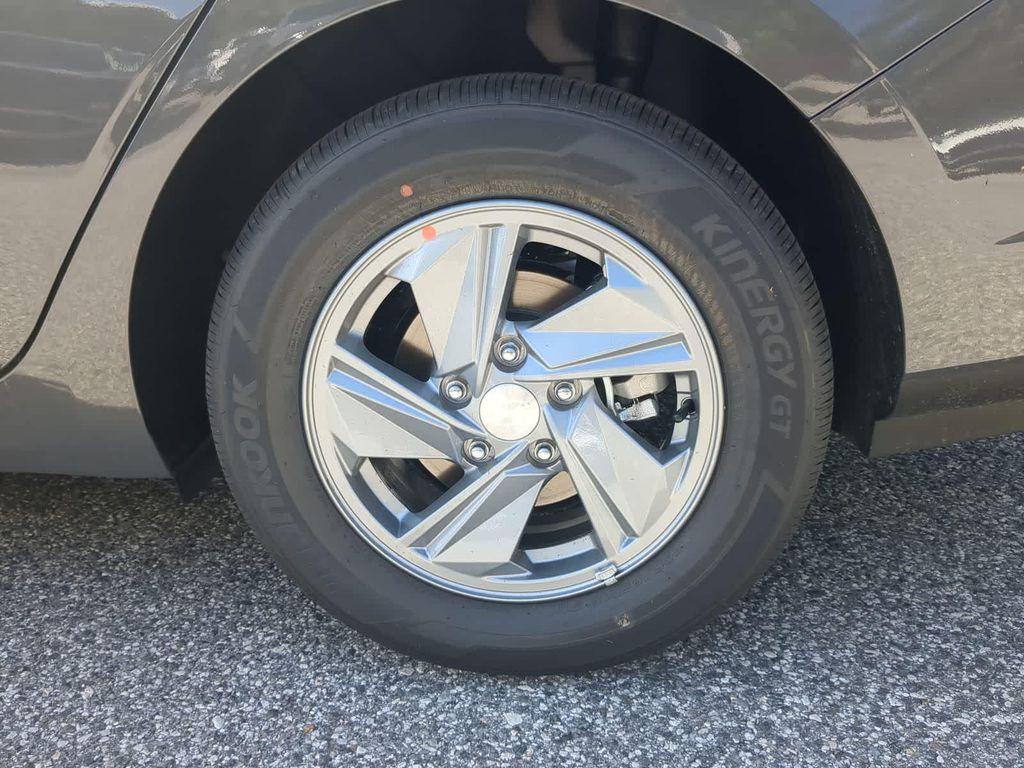 new 2025 Hyundai Elantra car, priced at $20,541