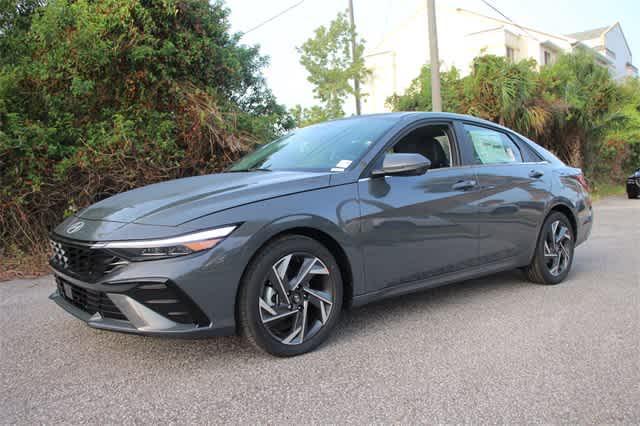 new 2025 Hyundai Elantra car, priced at $27,685