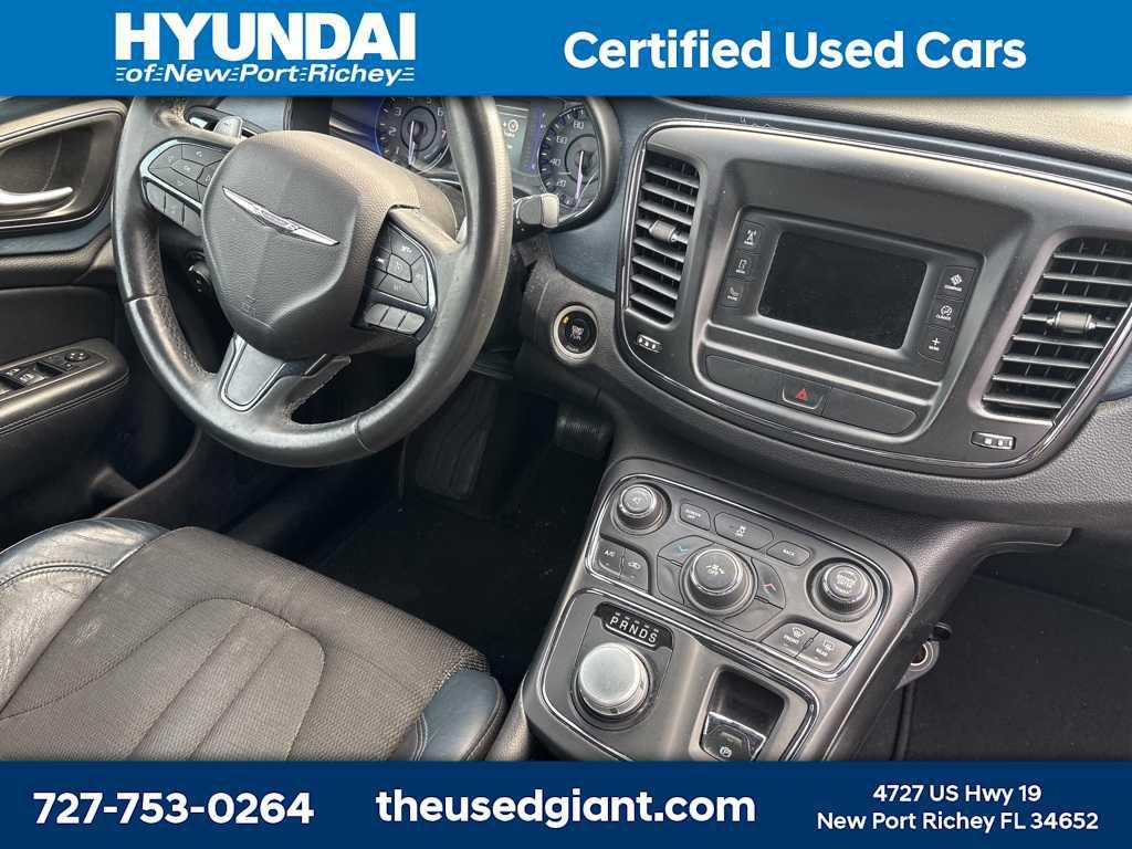 used 2015 Chrysler 200 car, priced at $999