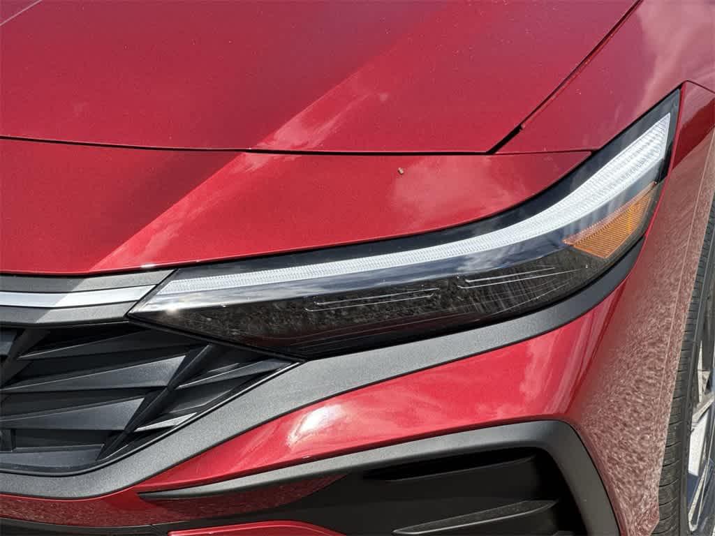 new 2025 Hyundai ELANTRA HEV car, priced at $25,999