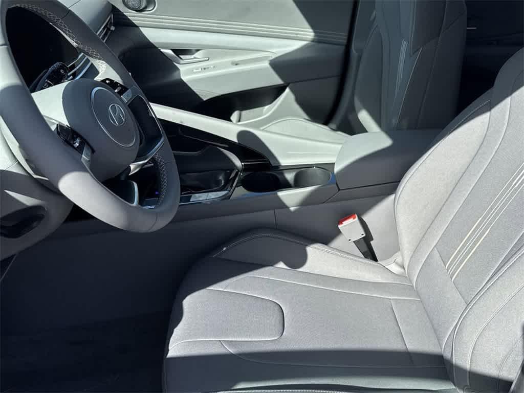 new 2025 Hyundai ELANTRA HEV car, priced at $25,999