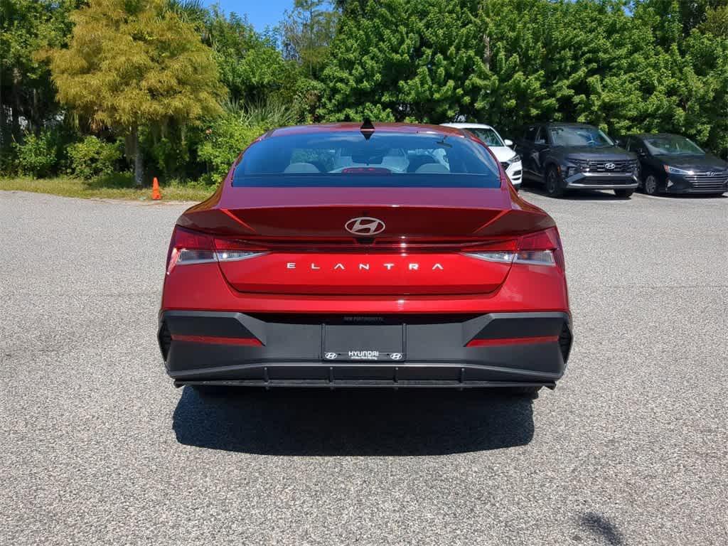 new 2025 Hyundai Elantra car, priced at $21,026
