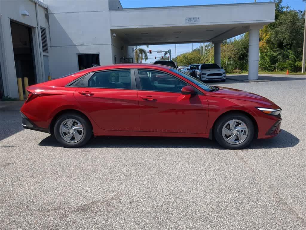 new 2025 Hyundai Elantra car, priced at $21,026