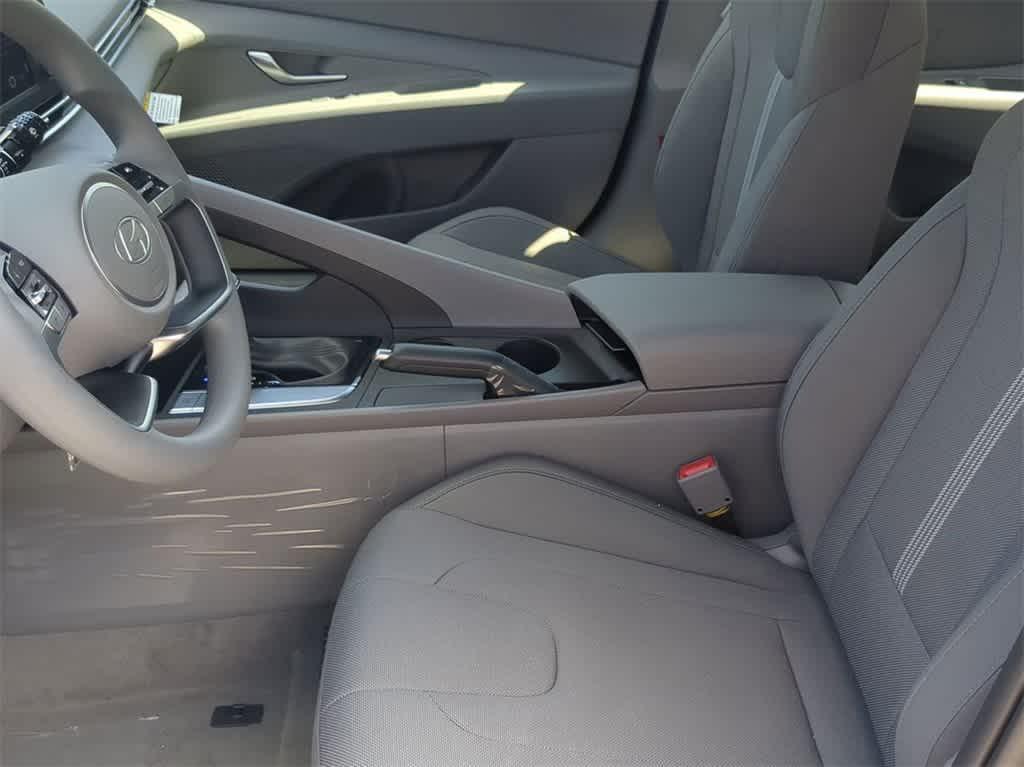 new 2025 Hyundai Elantra car, priced at $21,026