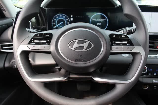 new 2024 Hyundai Elantra HEV car, priced at $27,716