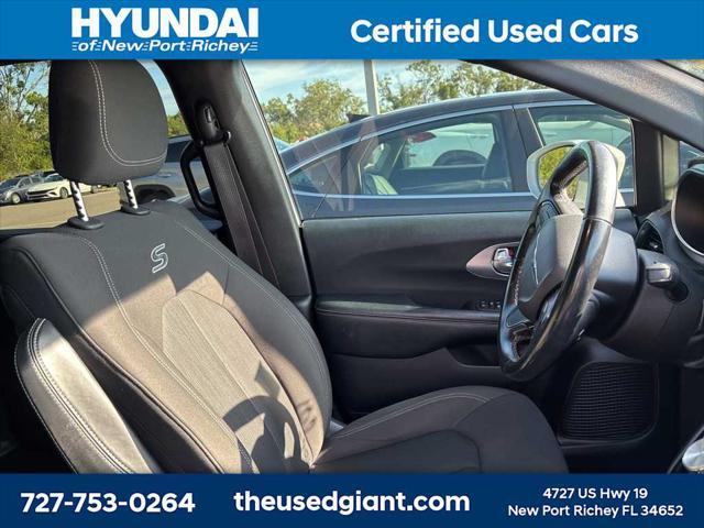 used 2019 Chrysler Pacifica car, priced at $14,525