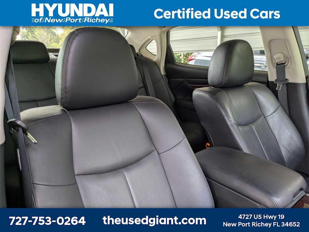 used 2015 INFINITI Q70L car, priced at $18,880