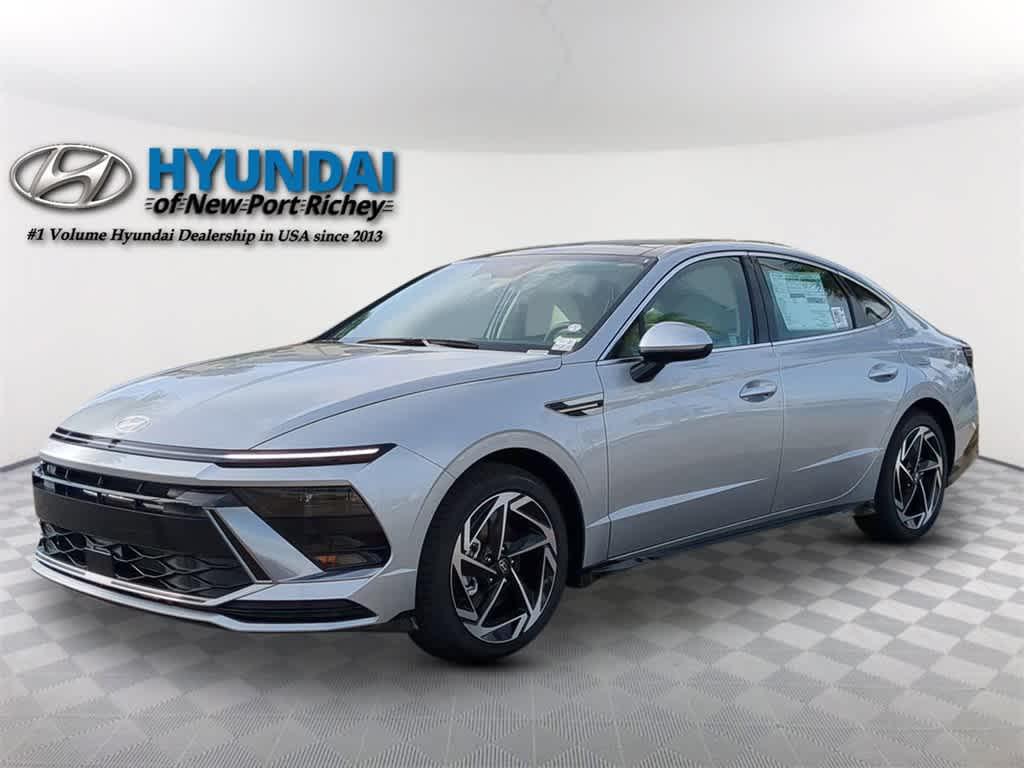 new 2025 Hyundai Sonata car, priced at $30,679