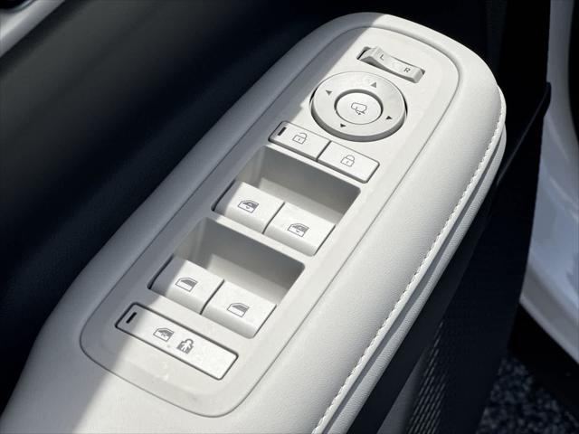 new 2025 Hyundai Santa Fe car, priced at $46,405