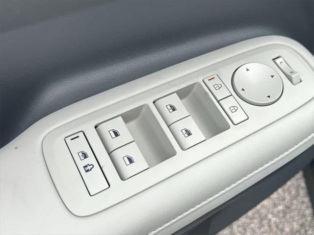 new 2025 Hyundai Santa Fe car, priced at $37,523