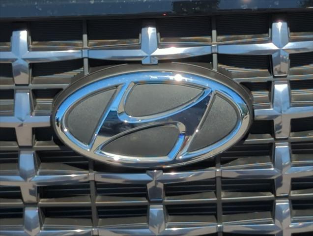 new 2025 Hyundai Venue car, priced at $23,652