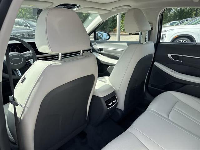 new 2025 Hyundai Sonata Hybrid car, priced at $39,079