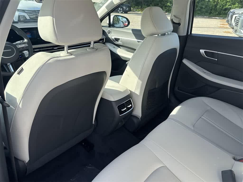 new 2025 Hyundai Sonata Hybrid car, priced at $29,718