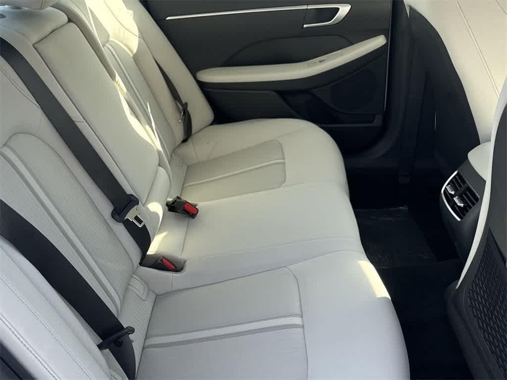 new 2025 Hyundai Sonata Hybrid car, priced at $29,718