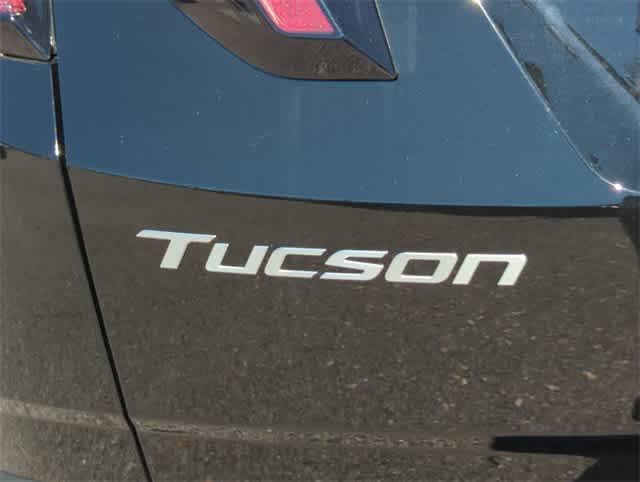 new 2025 Hyundai TUCSON Hybrid car, priced at $37,611