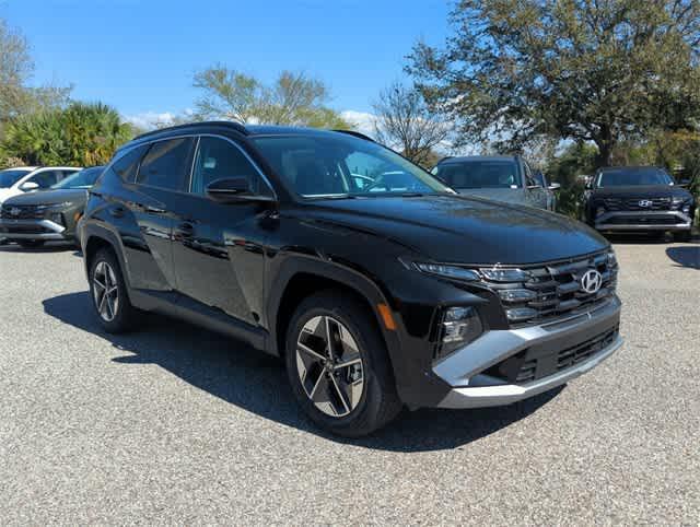 new 2025 Hyundai TUCSON Hybrid car, priced at $37,611