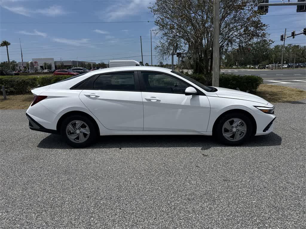 new 2025 Hyundai Elantra car, priced at $21,012