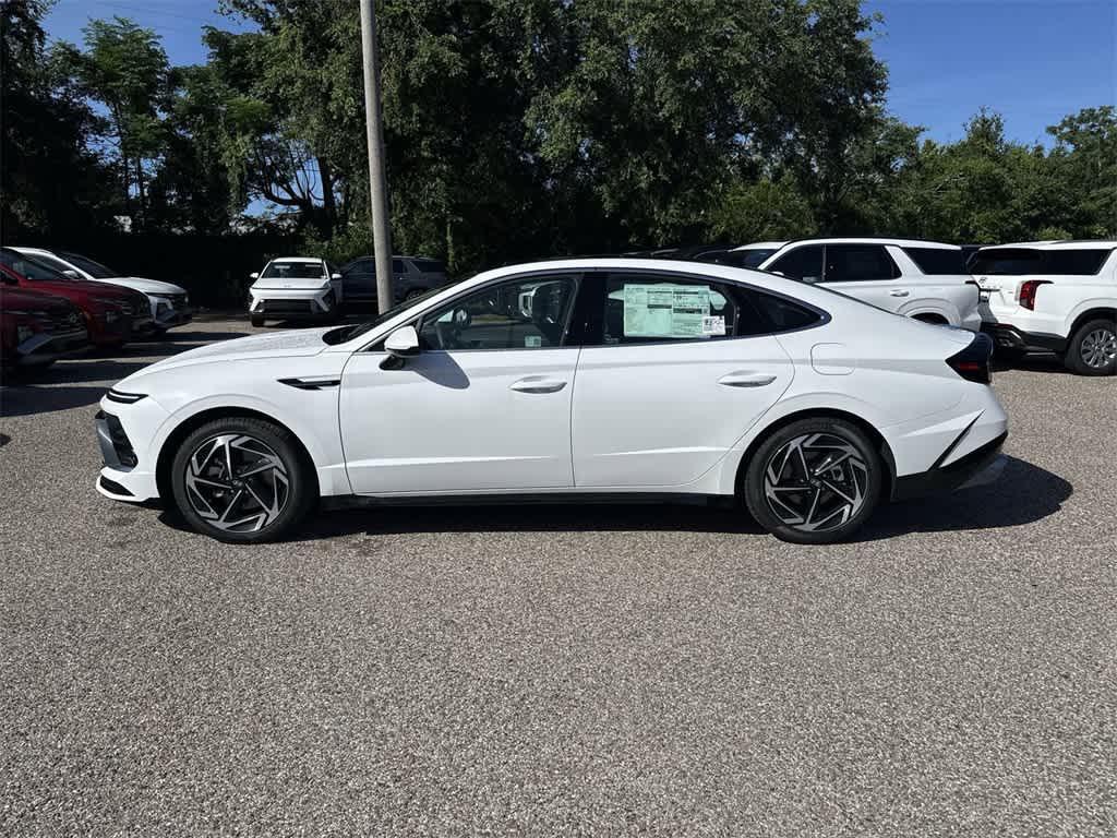 new 2025 Hyundai Sonata car, priced at $29,159