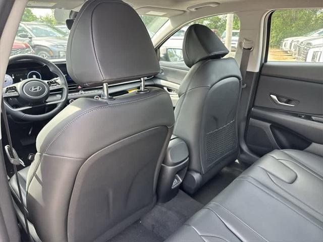 new 2025 Hyundai Elantra car, priced at $27,595