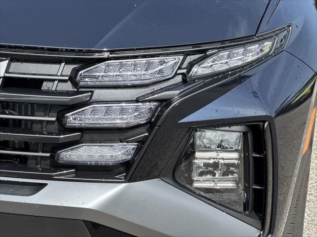 new 2025 Hyundai TUCSON Hybrid car, priced at $34,619