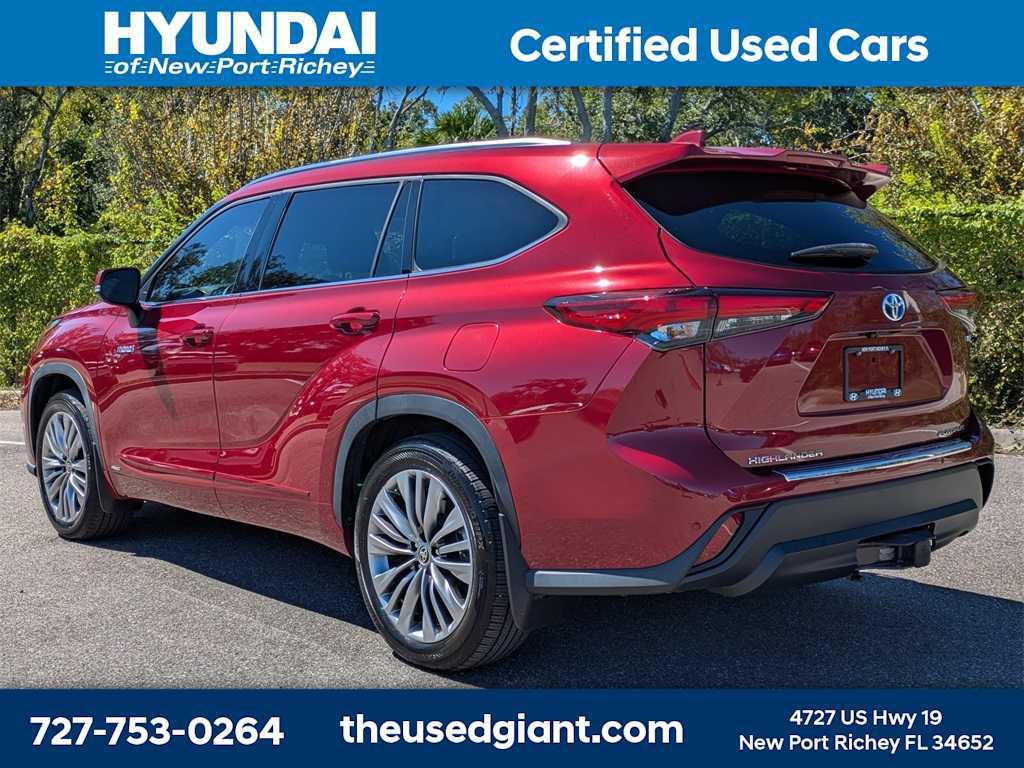 used 2021 Toyota Highlander Hybrid car, priced at $37,880