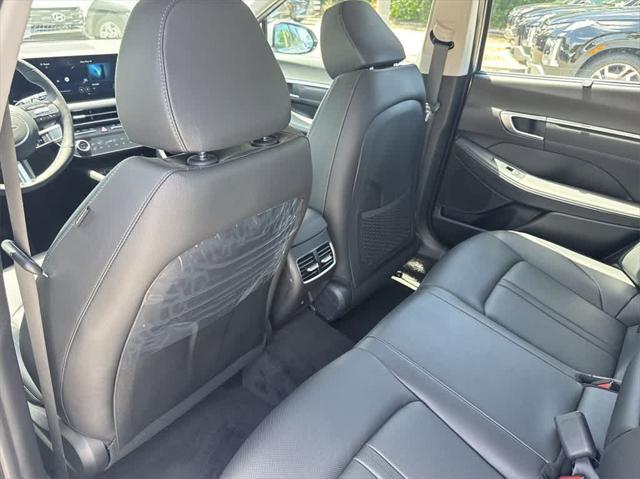 new 2025 Hyundai Sonata Hybrid car, priced at $39,076