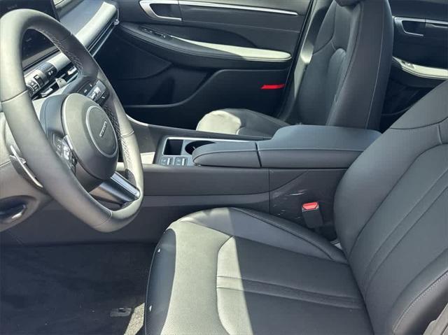 new 2025 Hyundai Sonata Hybrid car, priced at $39,076