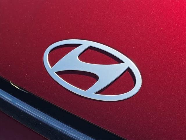 new 2025 Hyundai Sonata Hybrid car, priced at $39,076